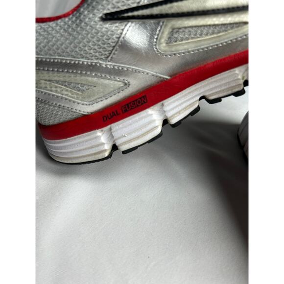 Athletic_Shoes